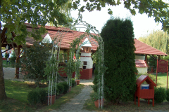 udvar - Piknik Wellness Hotel***